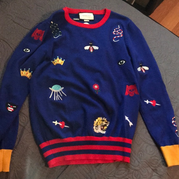Other - Gucci sweater
